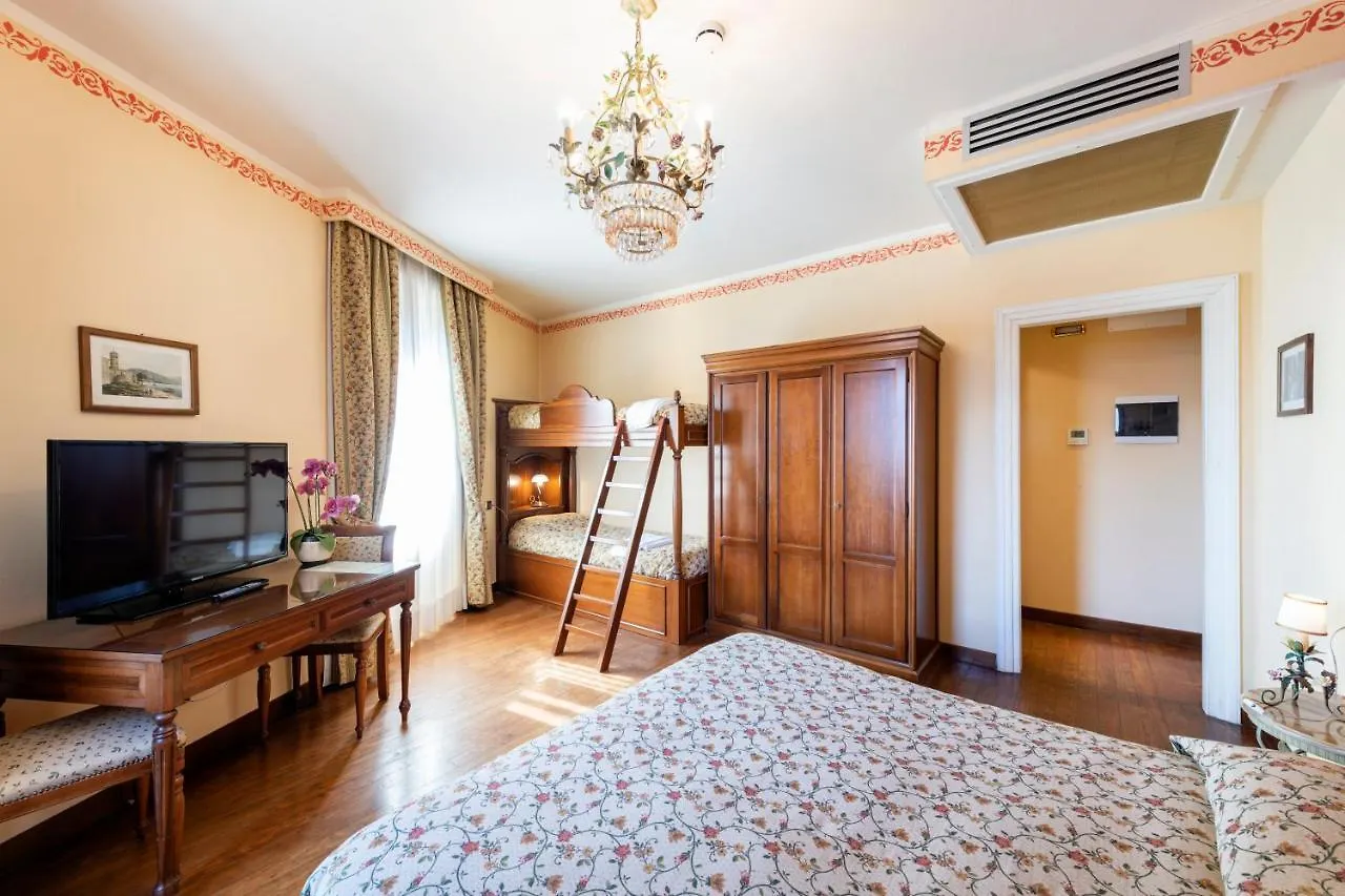La Dependance Hotel Menaggio Italy
