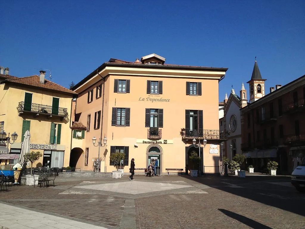 Hotel La Dependance à Menaggio Maison d'hôtes